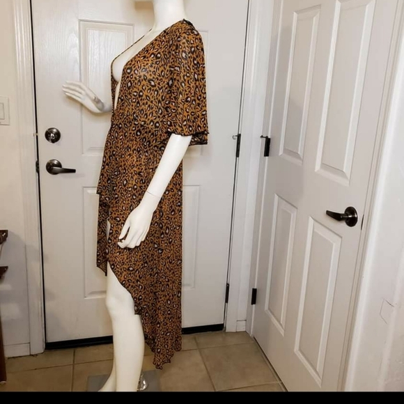 Young contemporary size Large - Picture 2 of 5